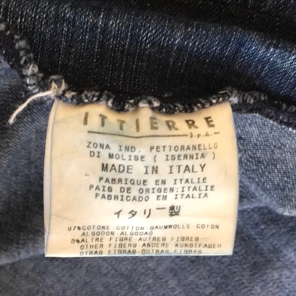 Vintage “VERSACE” jeans couture with gold Medusa buckle. - Picture 7 of 11